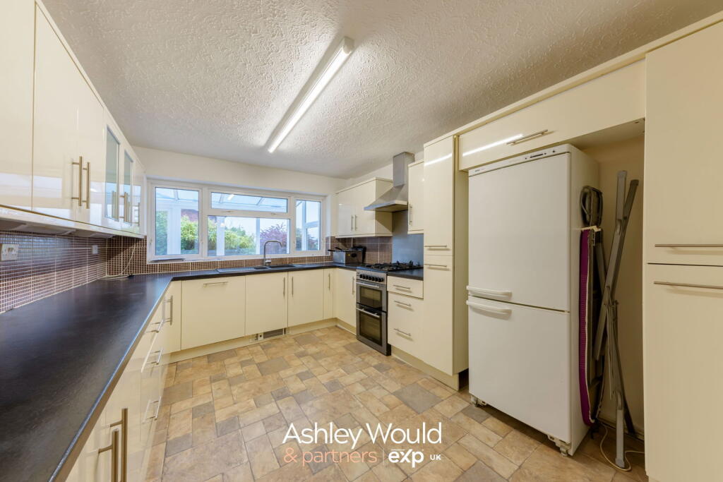 Additional image 6 of Links View, Halesowen, B62 8SS