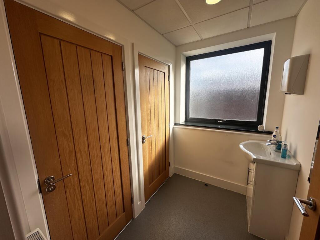 Additional image 9 of First Floor Offices at 7 Queensway, Halesowen, B63 4AB