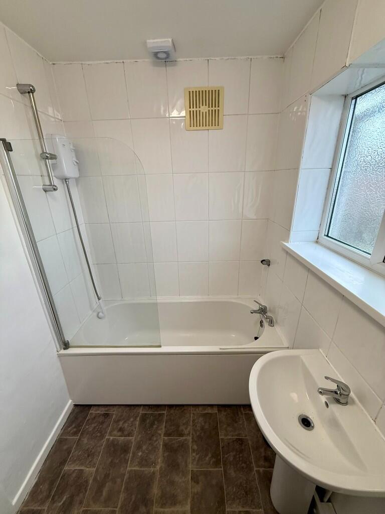 Additional image 10 of City Road, Oldbury, West Midlands, B69