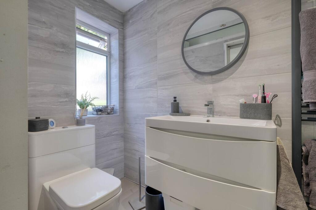 Additional image 11 of Westfields, Catshill, B61