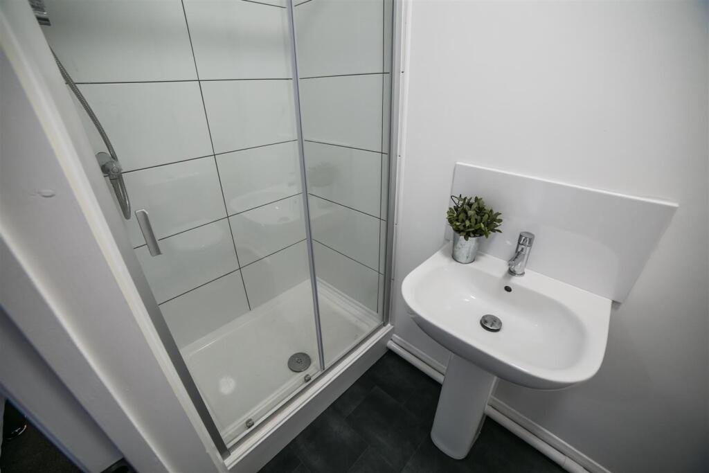 Additional image 4 of Two Gates, Halesowen