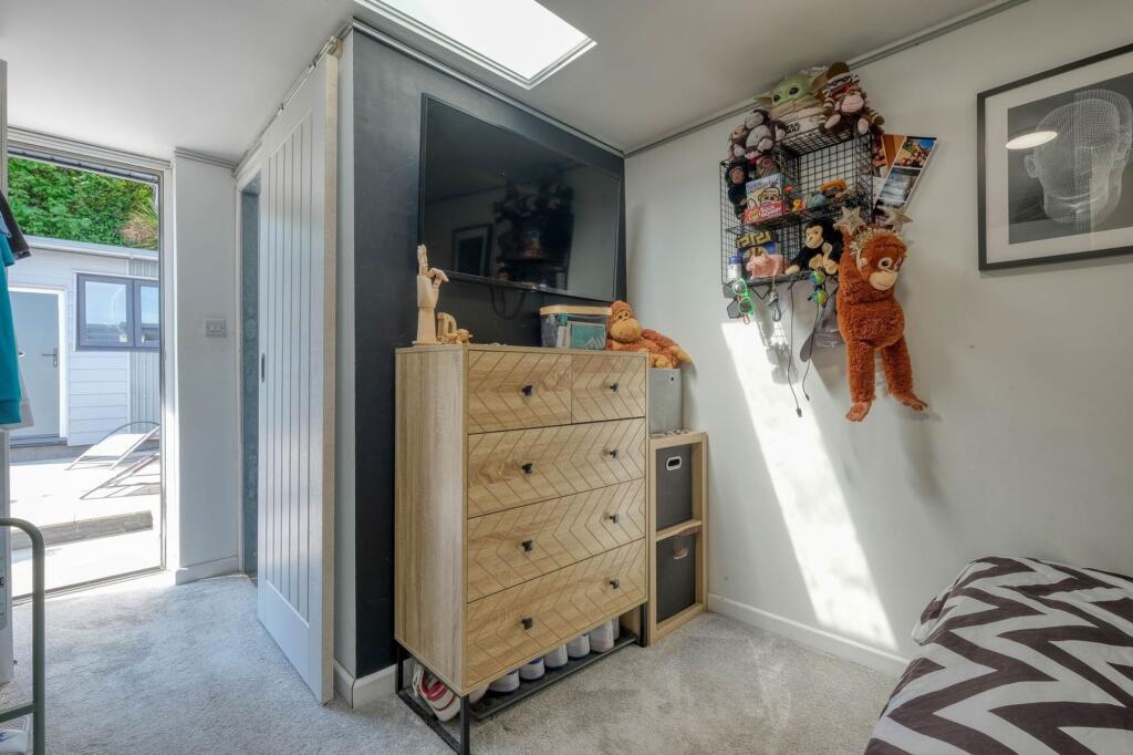 Additional image 15 of Westfields, Catshill, B61