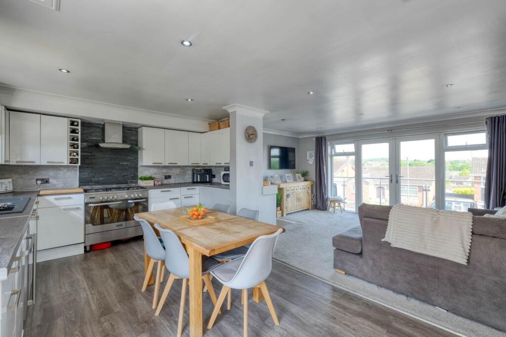 Additional image 22 of Westfields, Catshill, B61