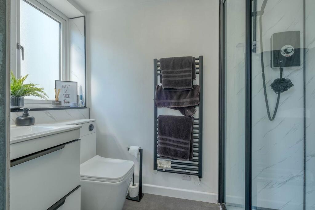 Additional image 16 of Westfields, Catshill, B61