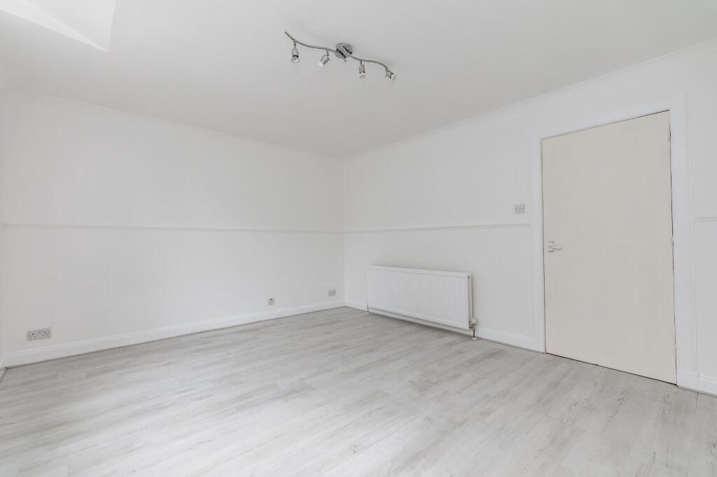 Additional image 5 of Victoria Road, Torry, Aberdeen, AB11