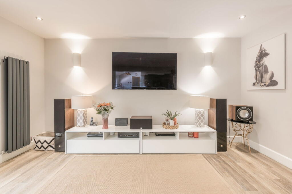 Additional image 8 of Grasmere Avenue, Little Aston