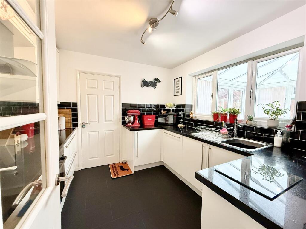 Additional image 5 of Forest Drive, Cradley Heath