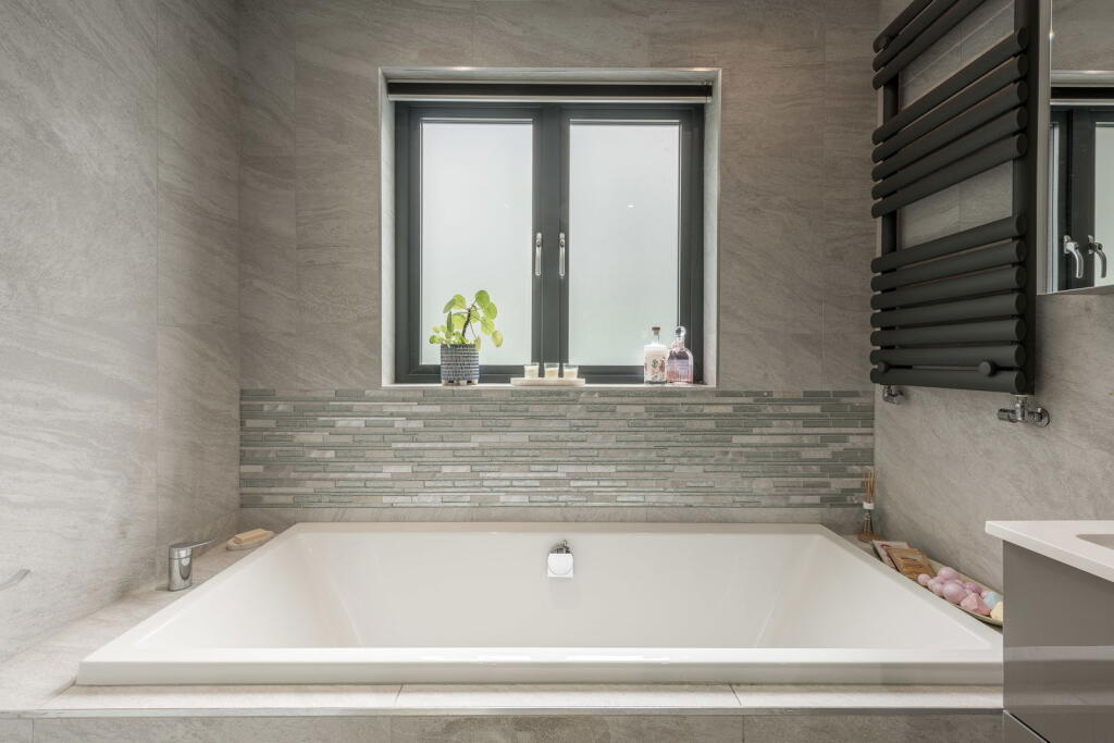 Additional image 47 of Grasmere Avenue, Little Aston