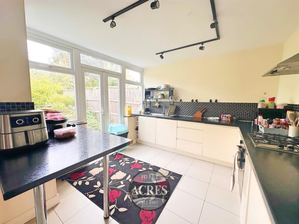 Primary image of Halton Road, Sutton Coldfield, West Midlands, B73