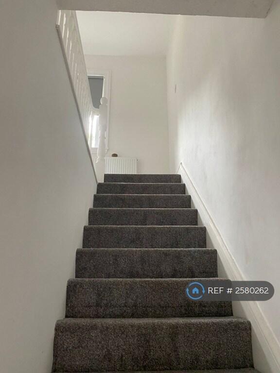 Additional image 10 of Melbourne Road, Halesowen, B63