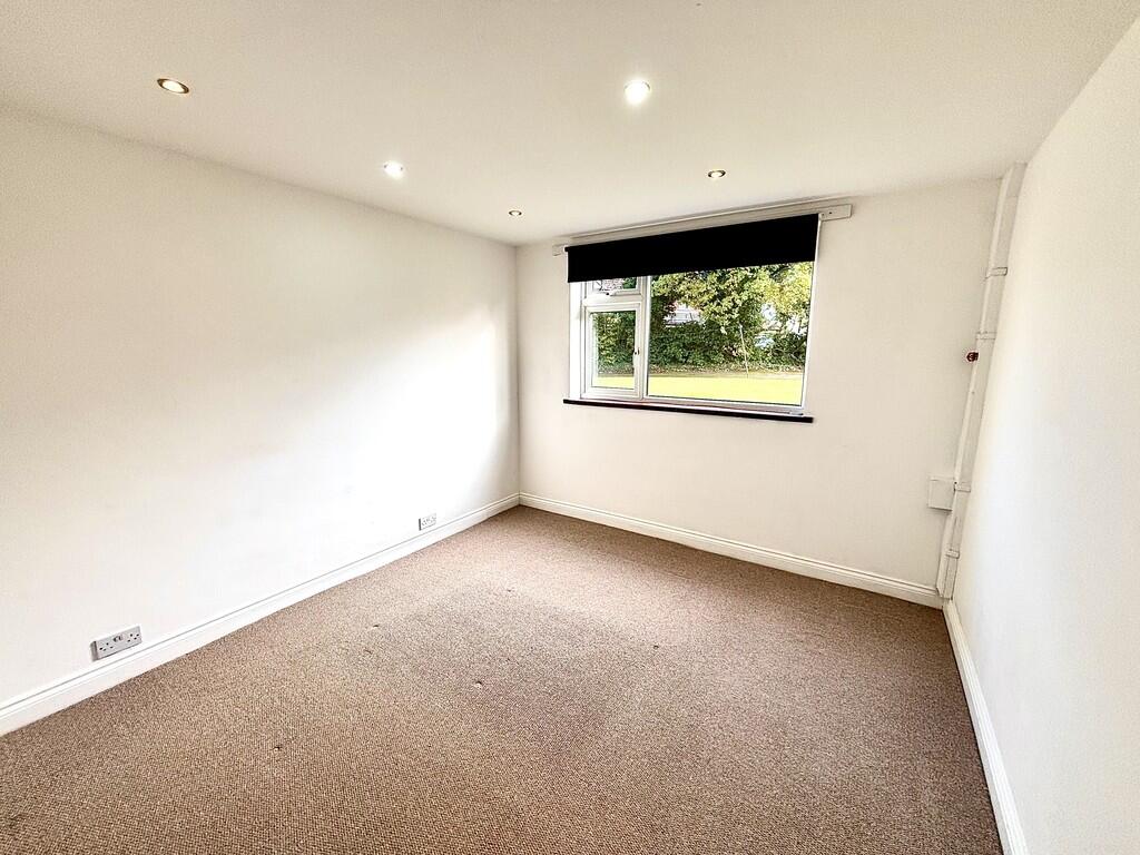 Additional image 4 of Hardwick Court, Wood Lane