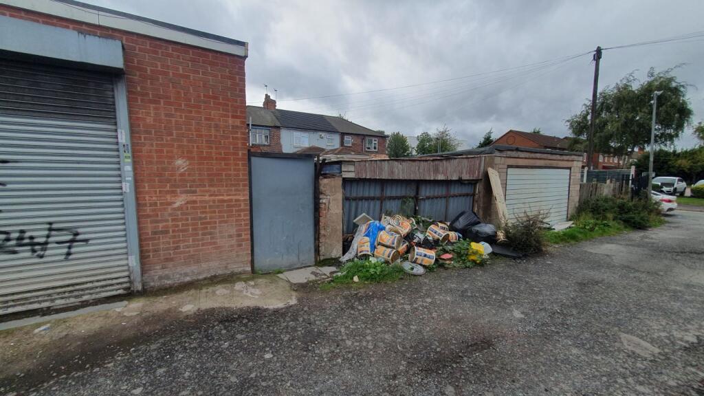 Additional image 25 of 156 Birmingham Road, Oldbury, West Midlands, B69 4EH