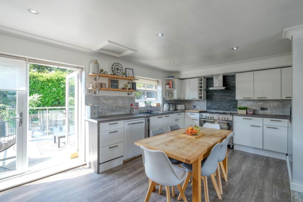 Additional image 23 of Westfields, Catshill, B61