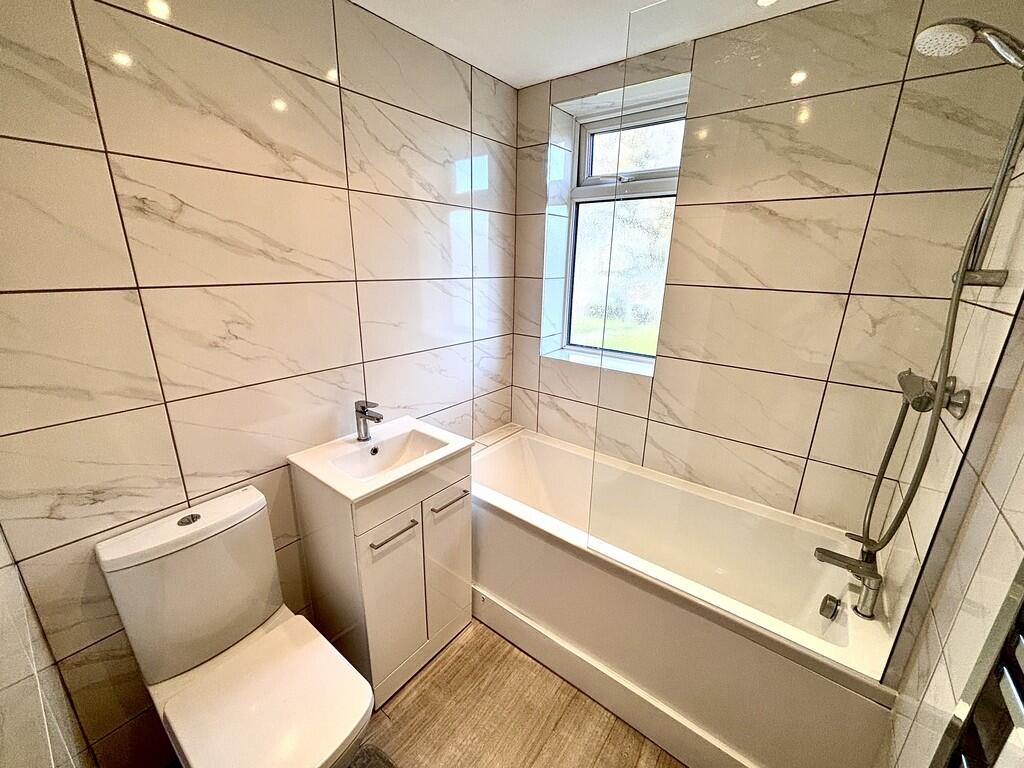 Additional image 5 of Hardwick Court, Wood Lane