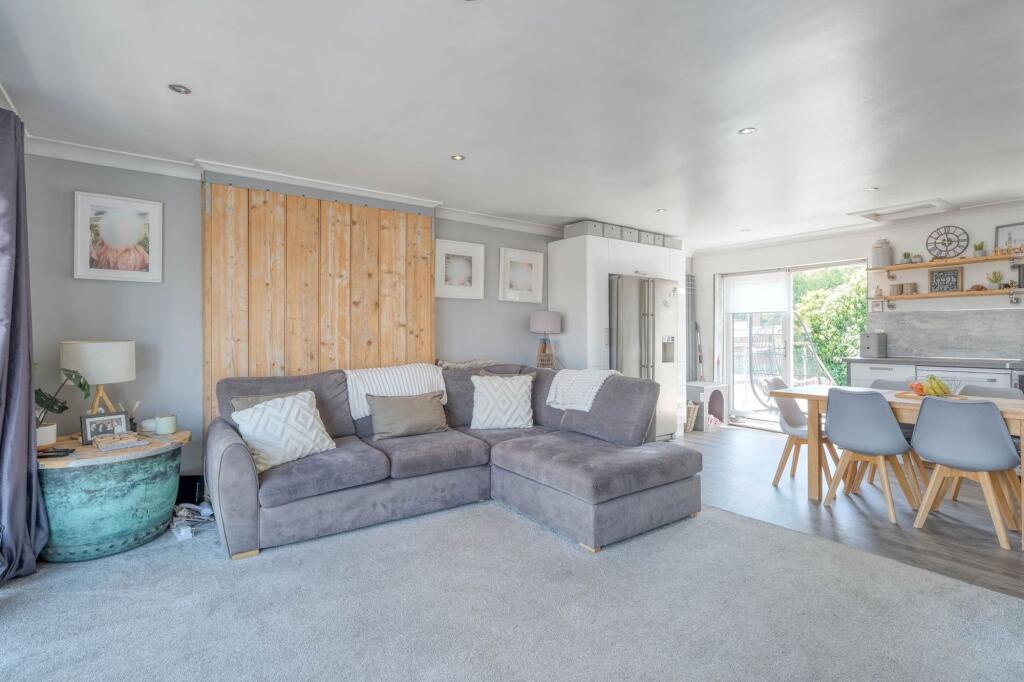 Additional image 4 of Westfields, Catshill, B61