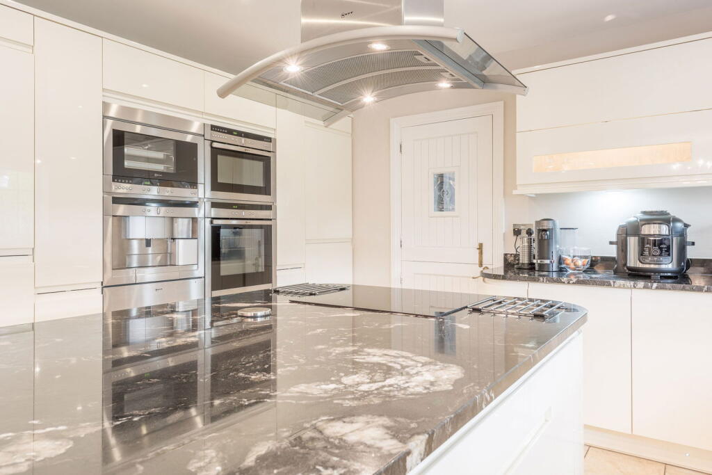 Additional image 9 of Roman Lane, Sutton Coldfield, Staffordshire, B74 3AE