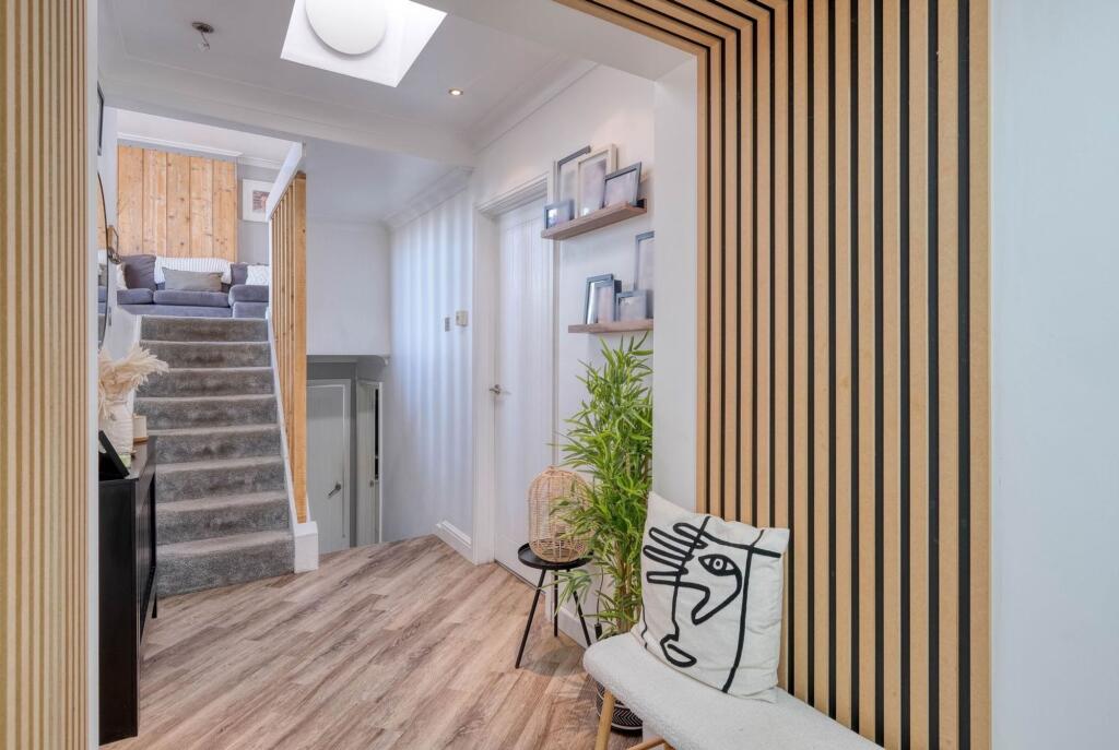 Additional image 7 of Westfields, Catshill, B61