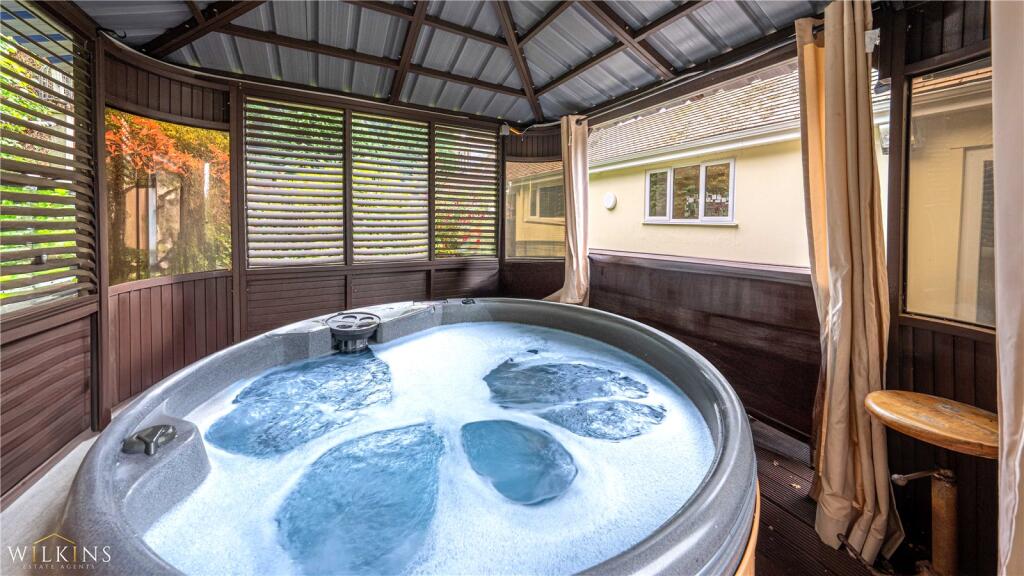 Additional image 61 of Stoneleigh Close, Sutton Coldfield, West Midlands, B74