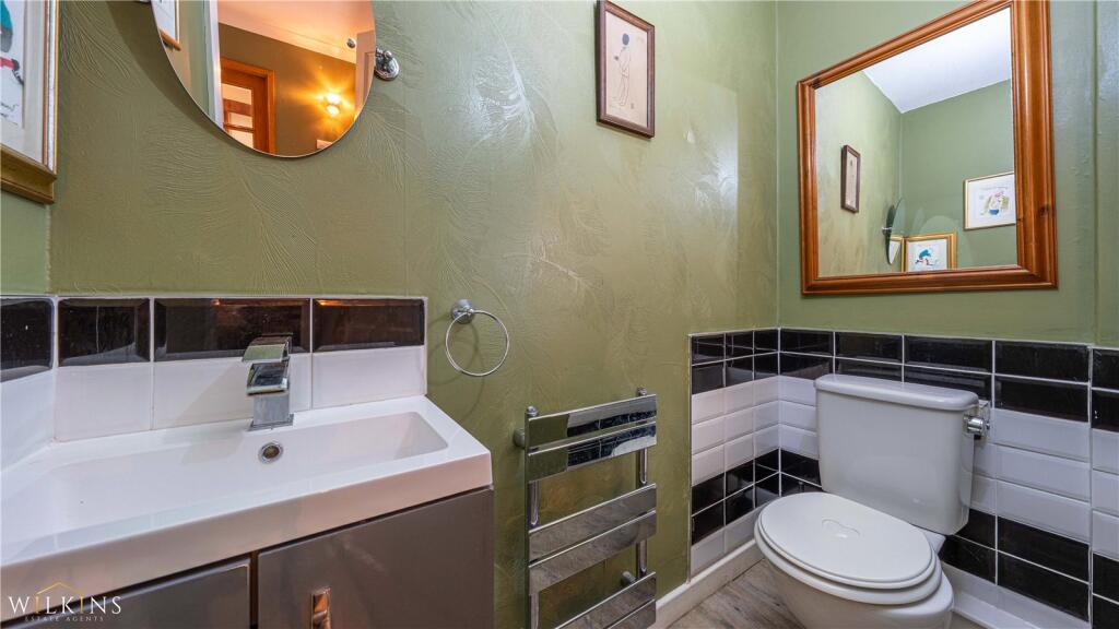 Additional image 14 of Stoneleigh Close, Sutton Coldfield, West Midlands, B74