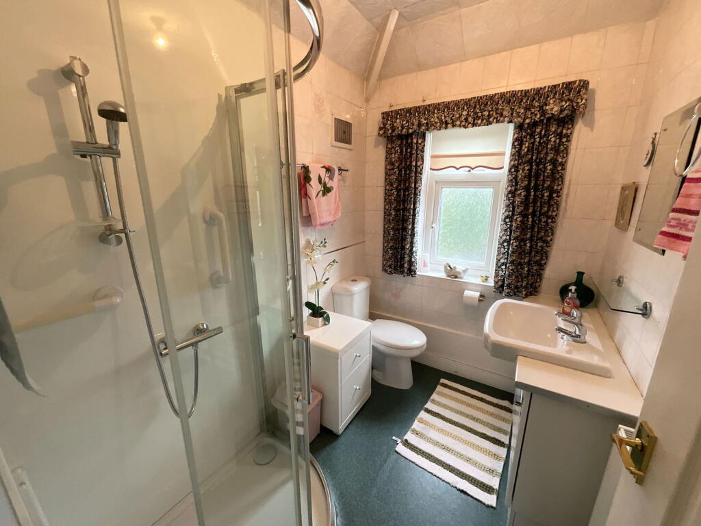 Additional image 10 of CRADLEY HEATH, Trejon Road