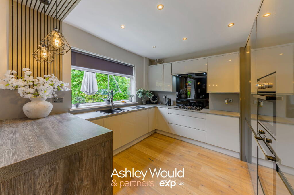 Additional image 5 of Gower Road, Halesowen, B62 9BY