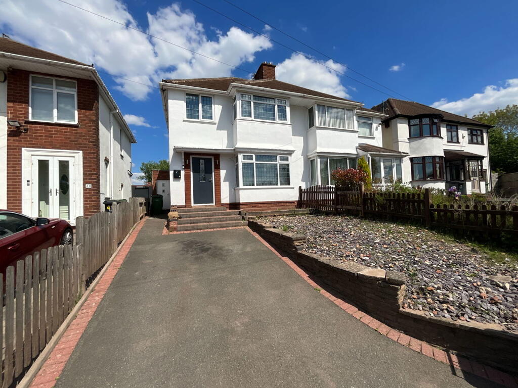 HALESOWEN, Wall Well