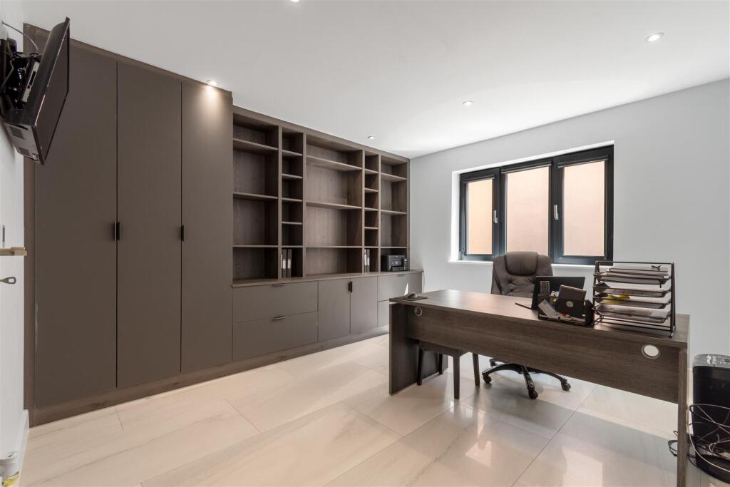 Additional image 4 of Featherston Road, Streetly, Sutton Coldfield