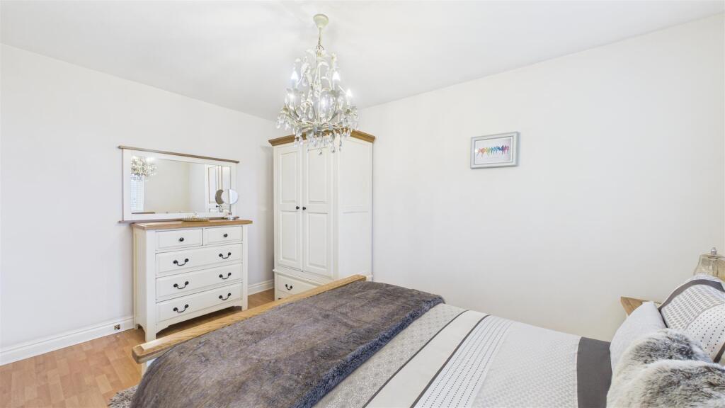 Additional image 20 of Ross, Rowley Regis