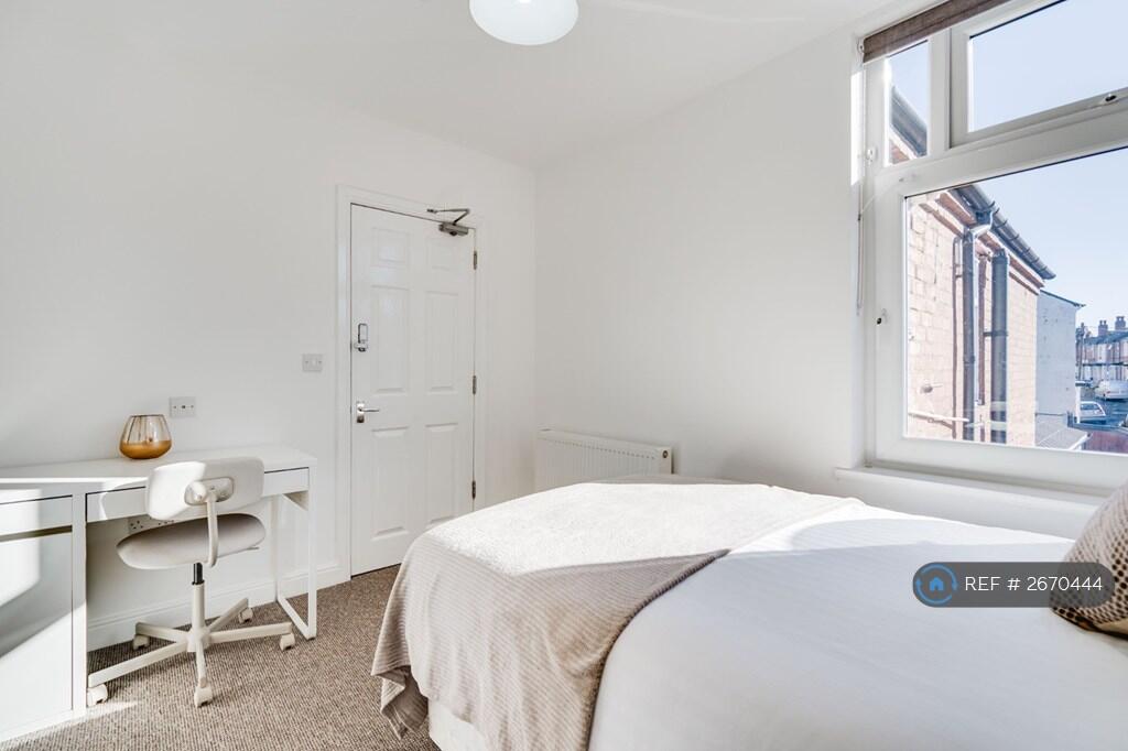 Additional image 21 of Bearwood Road, Smethwick, B66