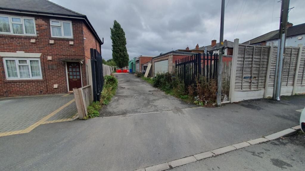 Additional image 24 of 156 Birmingham Road, Oldbury, West Midlands, B69 4EH