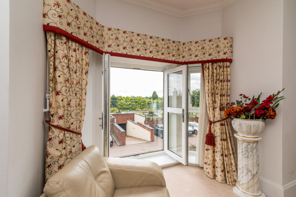 Additional image 12 of 8 Royal Court Apartments, 60 - 66 Lichfield Road, Sutton Coldfield, B74 2NA