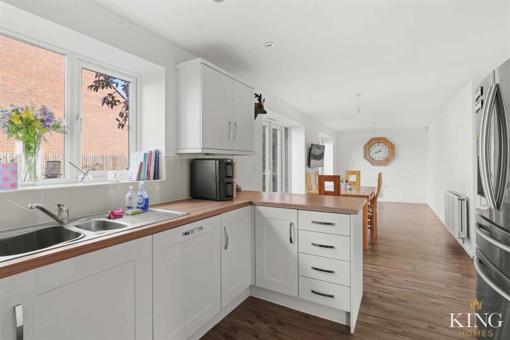 Additional image 4 of Chestnut Way, Bidford-On-Avon, Alcester