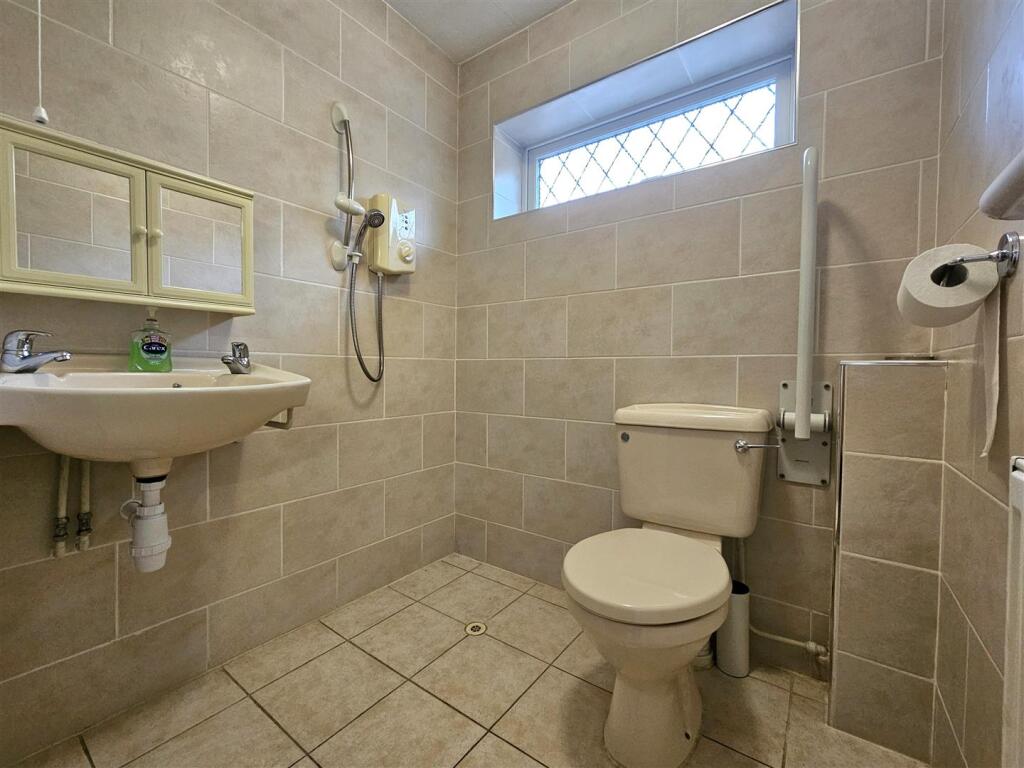 Additional image 21 of Yew Tree Lane, Solihull