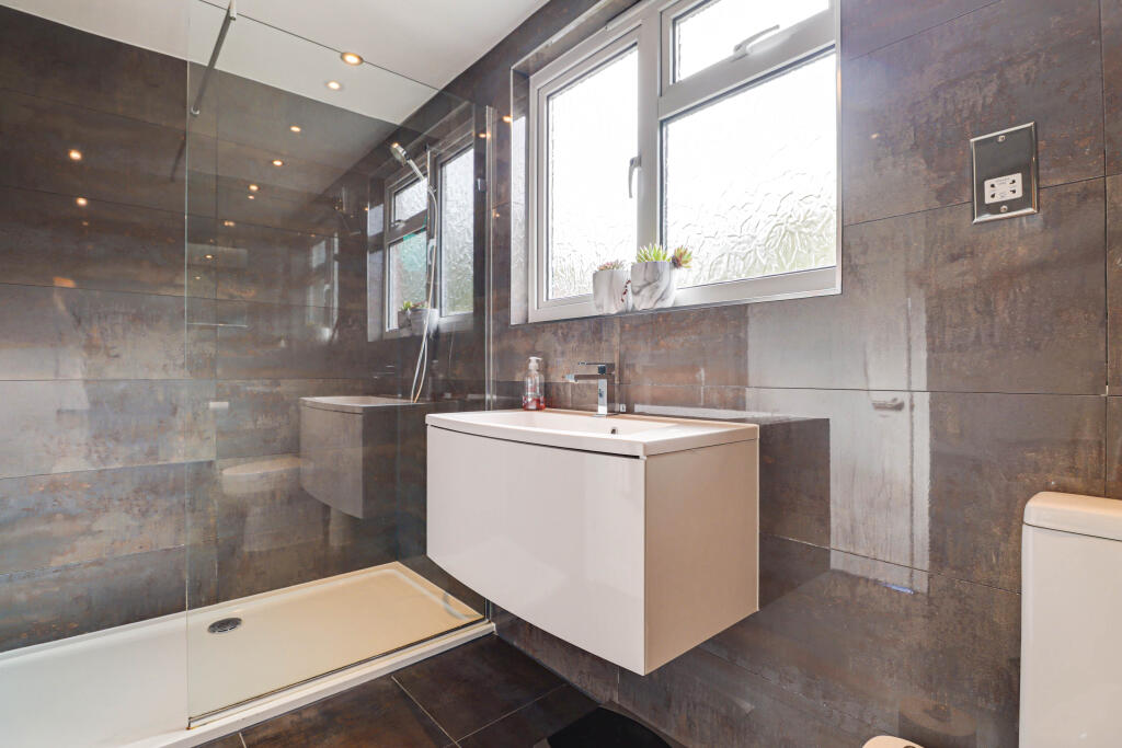 Additional image 17 of Mayflower Road, Park Street, St. Albans, AL2