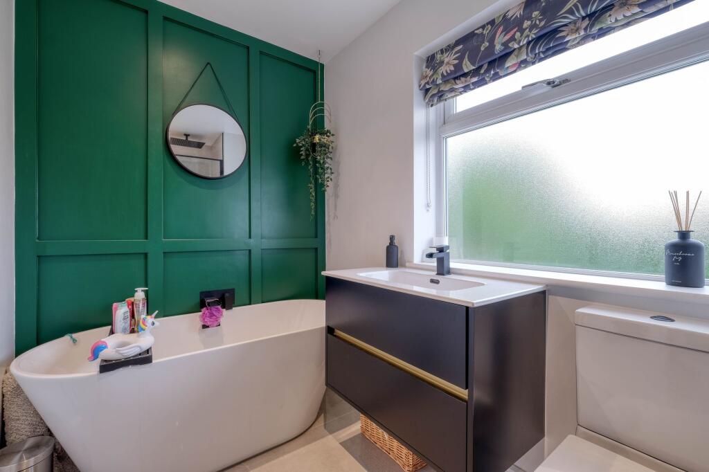 Additional image 30 of Gainsborough Crescent, Knowle, B93