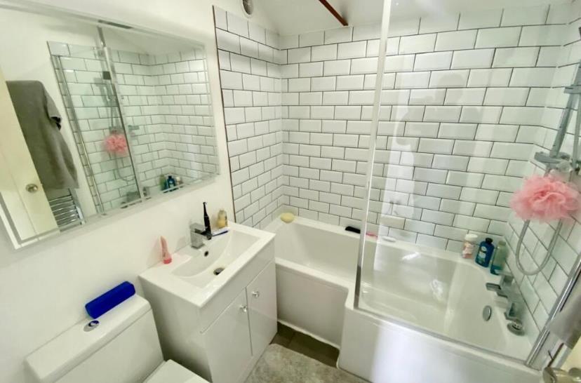 Additional image 20 of Park Street Lane, Park Street, St. Albans