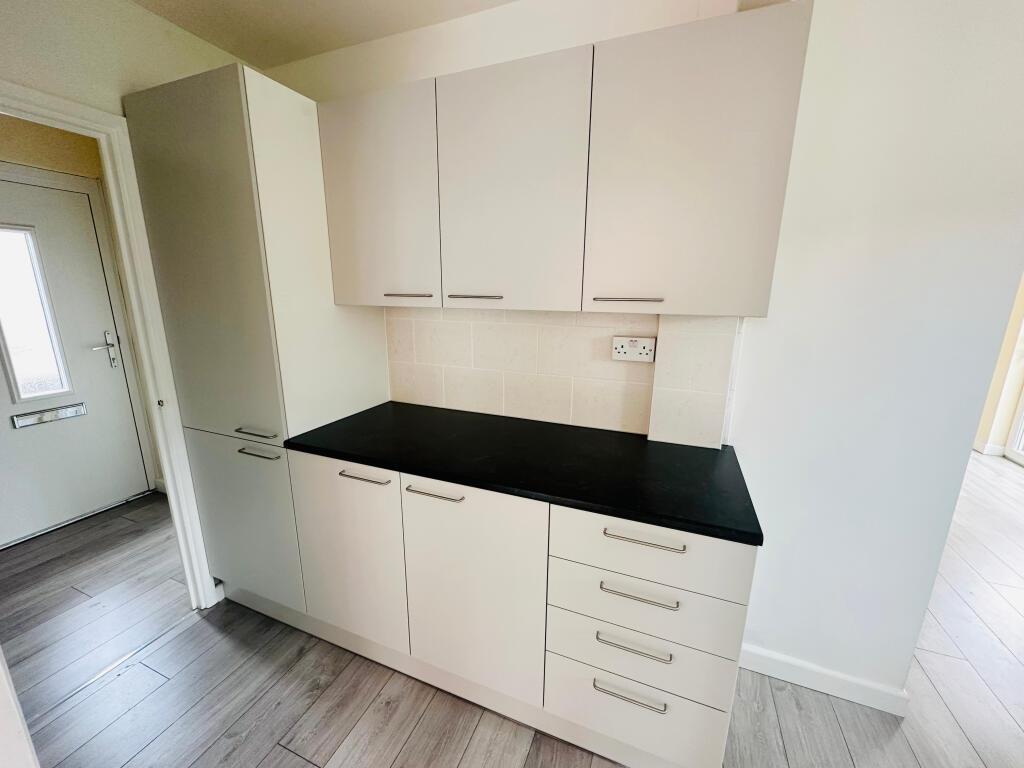 Additional image 4 of Queens Way, Dordon