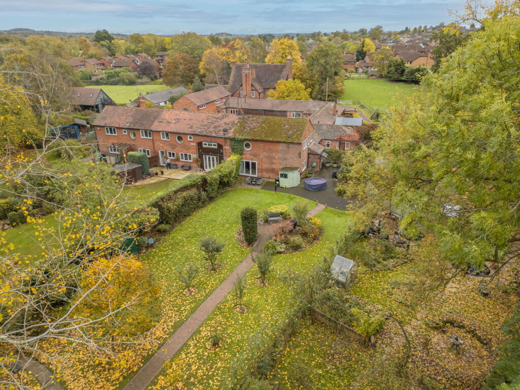 Property image for 2B Priory Court, Studley, Warwickshire, B80 7BB