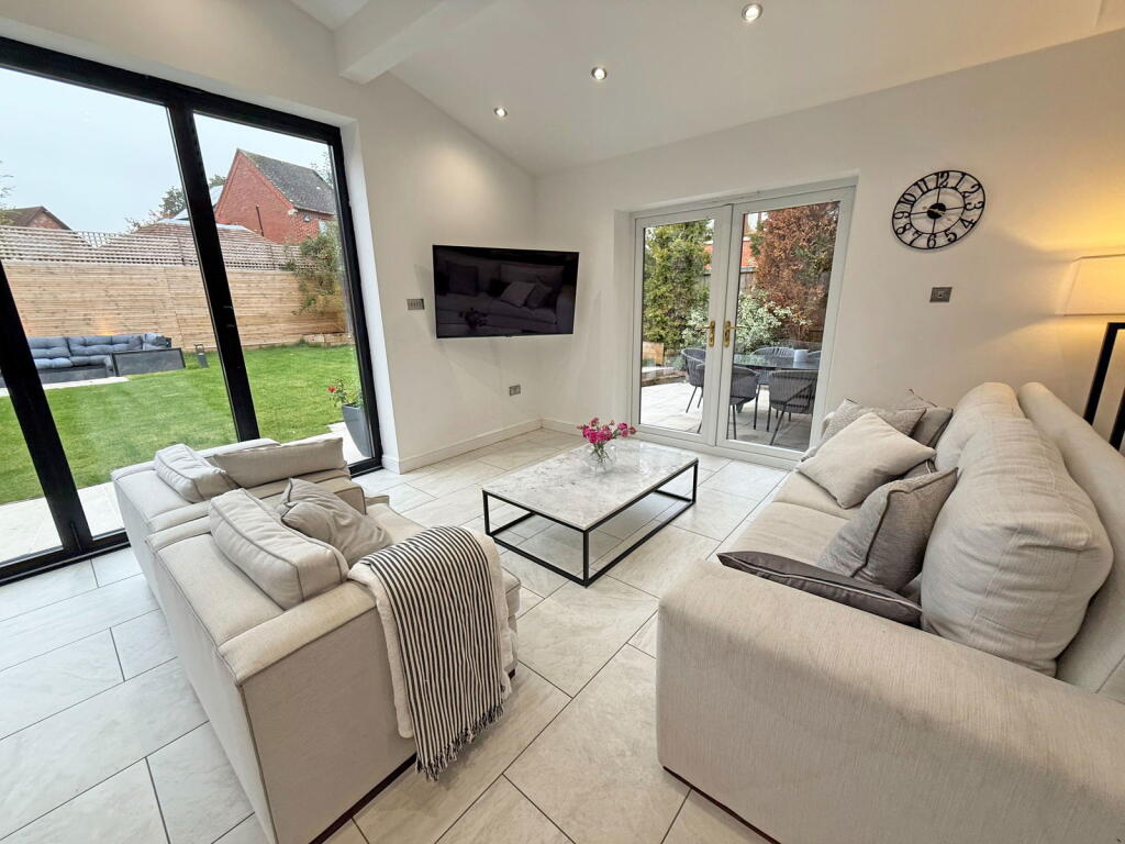 Additional image 27 of Hitherside, Dickens Heath, Solihull, B90 1RT