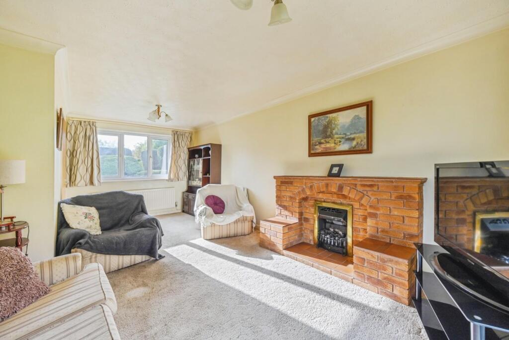 Additional image 5 of Greenacre Close, Tamworth