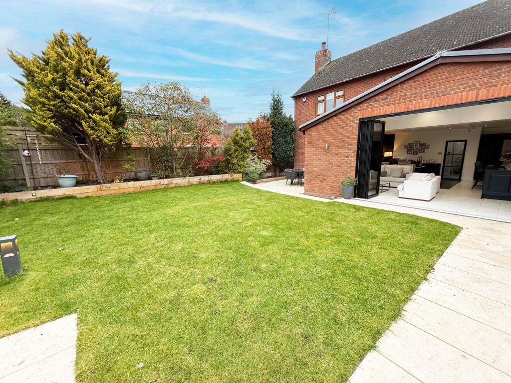 Additional image 37 of Hitherside, Dickens Heath, Solihull, B90 1RT