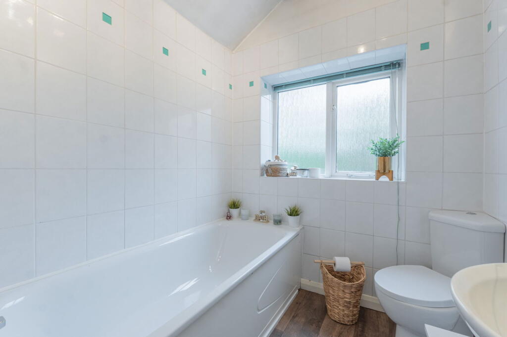 Additional image 34 of 2B Priory Court, Studley, Warwickshire, B80 7BB