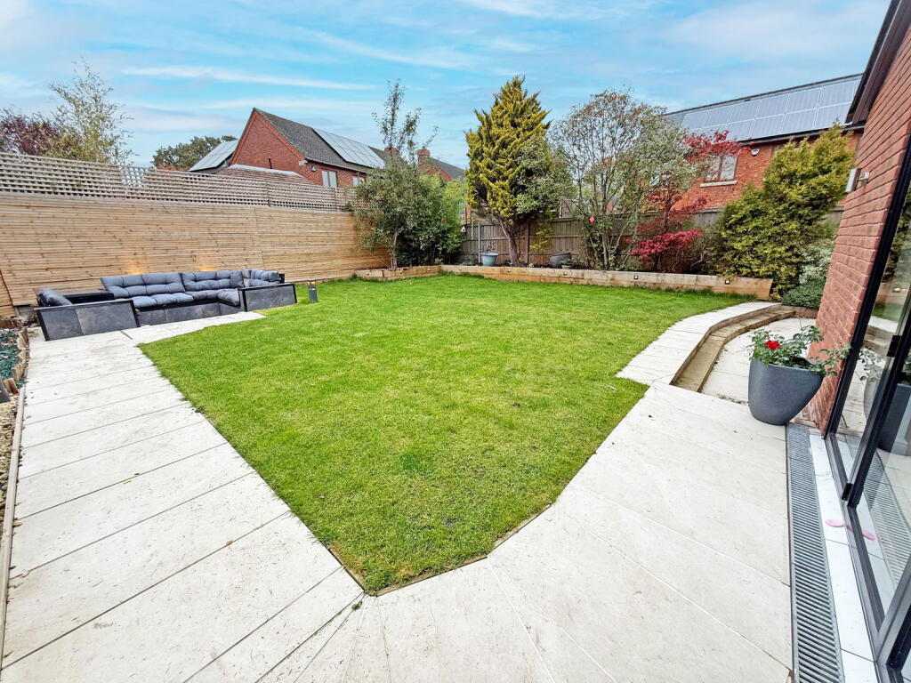 Additional image 8 of Hitherside, Dickens Heath, Solihull, B90 1RT