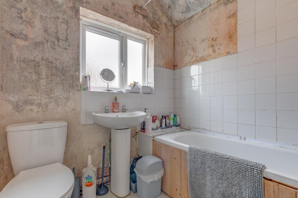 Additional image 11 of Foxlydiate Crescent, Batchley, Redditch, B97