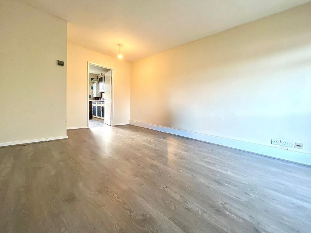 Additional image 4 of Greenland Rise, B92