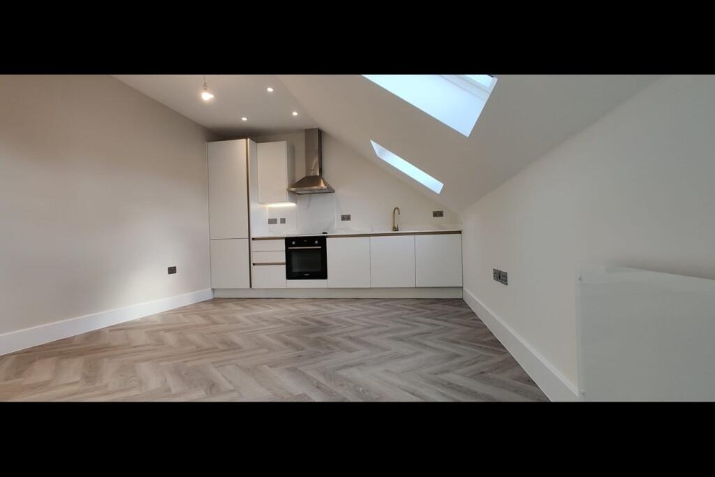 Additional image 12 of Clarence Court, 134 Hatfield Road, St. Albans, Hertfordshire, AL1 4HY