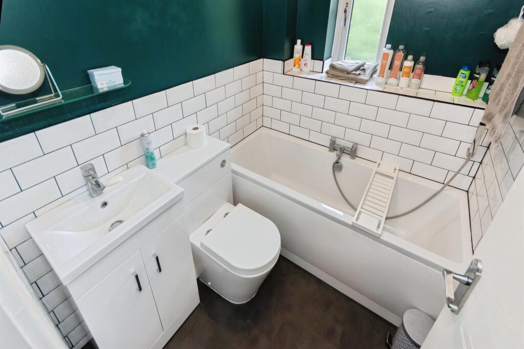 Additional image 14 of Ashmores Close, Redditch