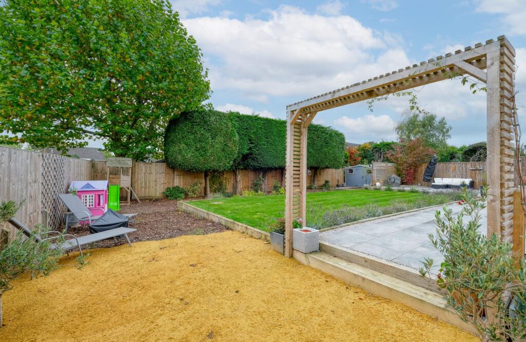 Additional image 39 of Gainsborough Crescent, Knowle, B93