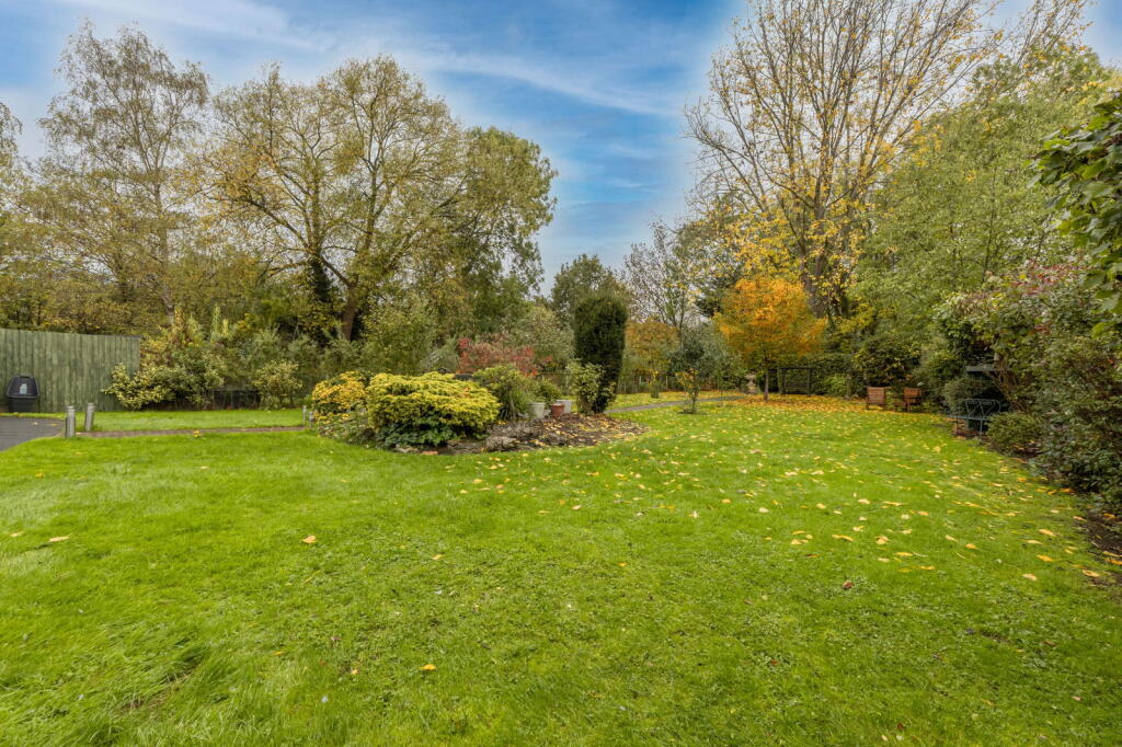 Additional image 36 of 2B Priory Court, Studley, Warwickshire, B80 7BB