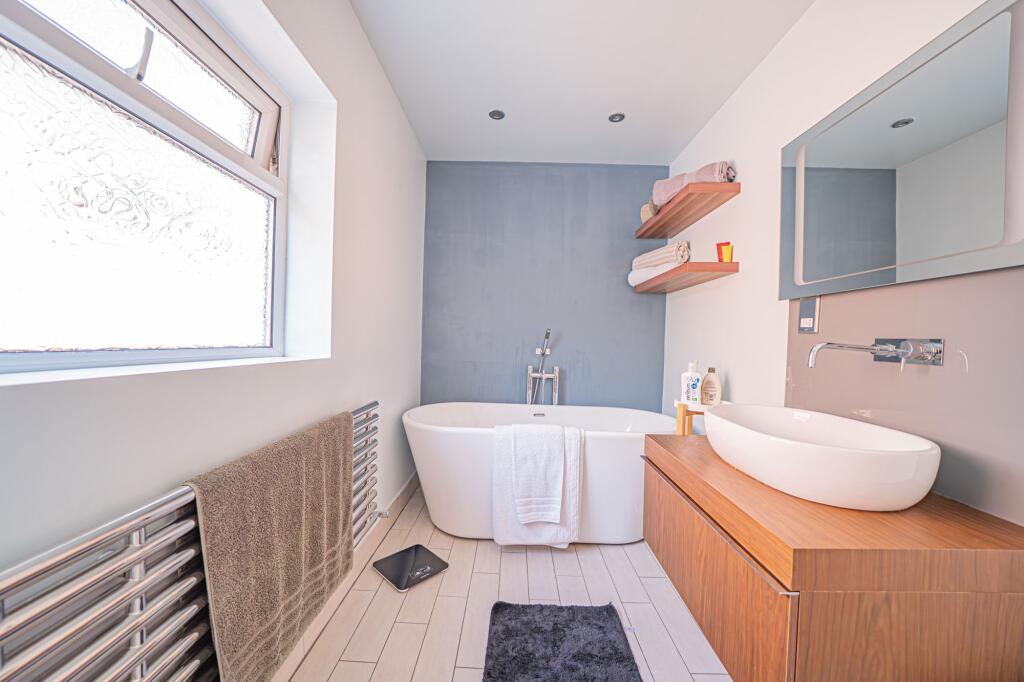 Additional image 20 of Warwick Road, Solihull, B91